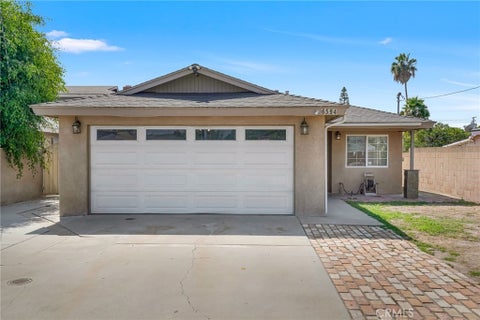 Photo of 6594 Naomi AVE, Buena Park, CA 90620 (MLS # OC26208902)