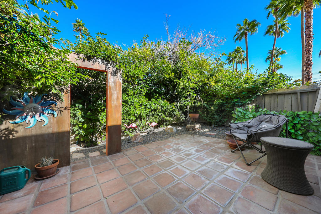 326 W Santa Elena Road