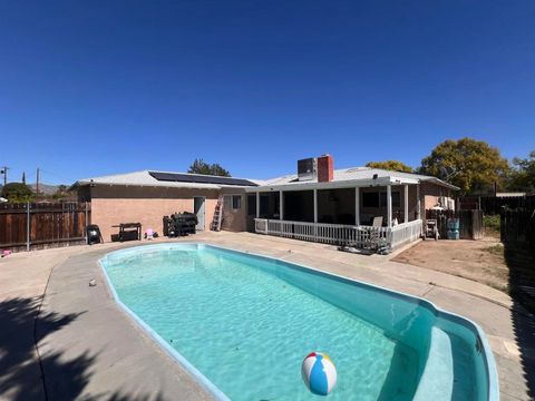 Photo of 26327 Dartmouth Street, Hemet, CA 92544 (MLS # NDP2602404)