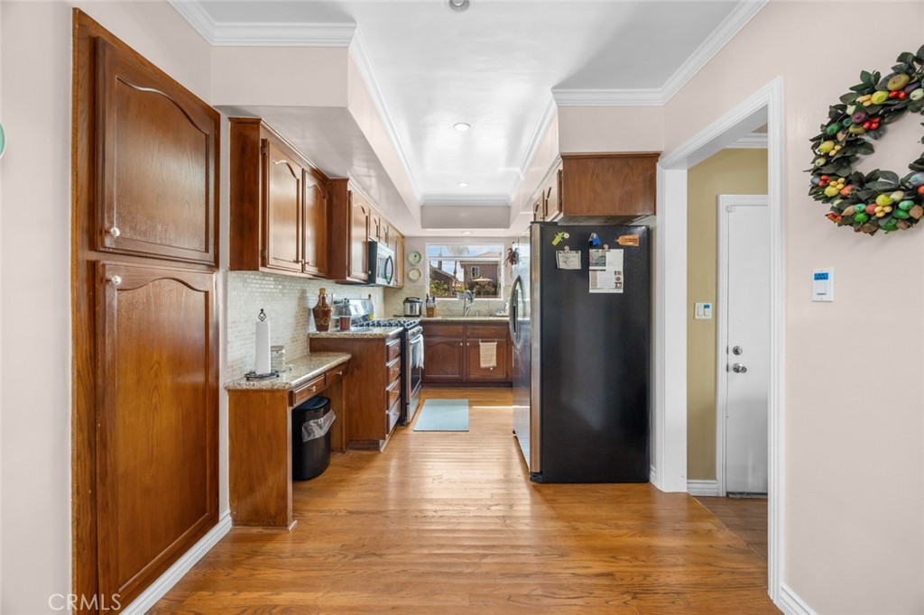 5503 Sunfield Avenue