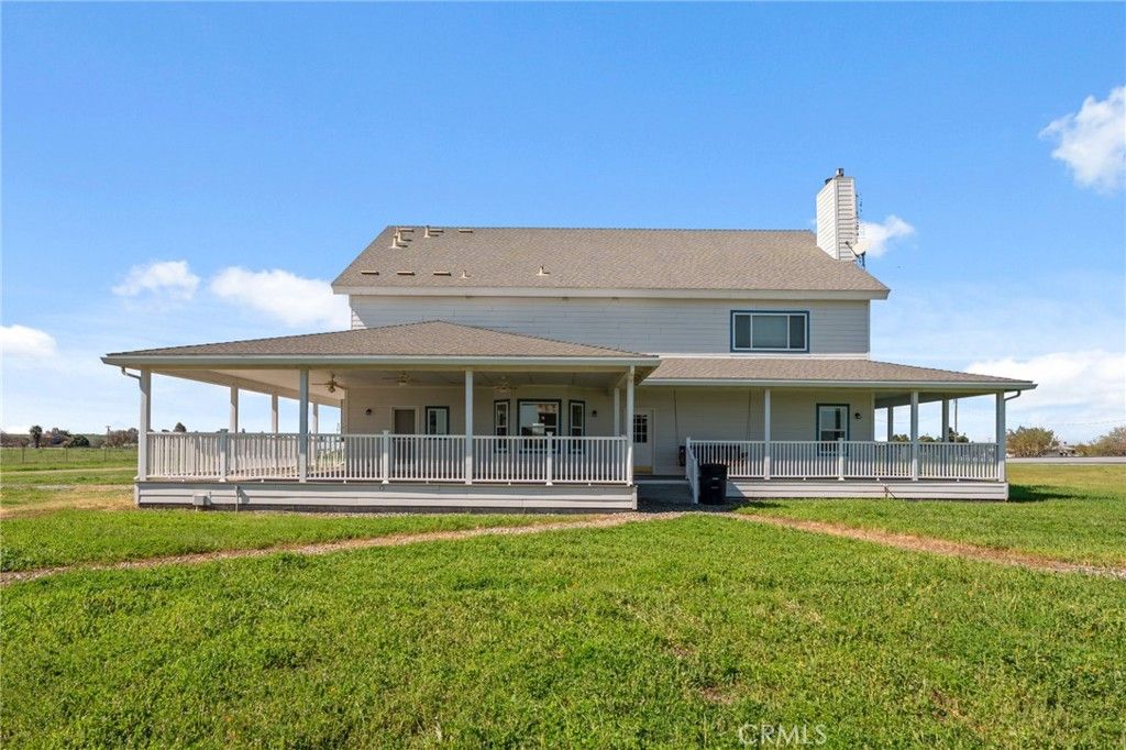 Photo of 22581 Road 20, Chowchilla, CA 93610 (MLS # FR26082648)