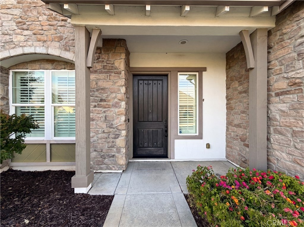 5601 Lakepointe