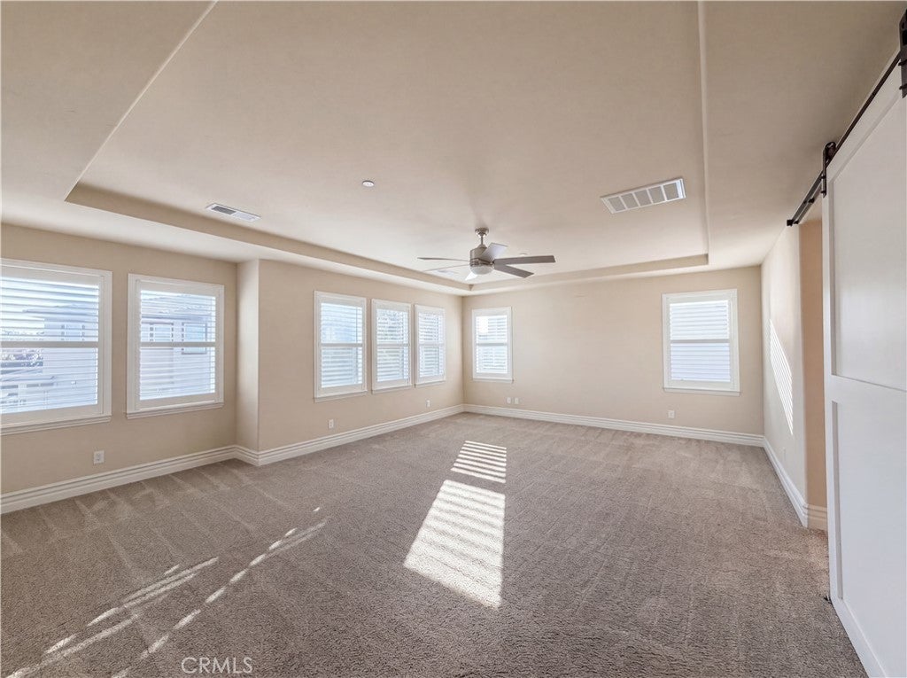 5601 Lakepointe