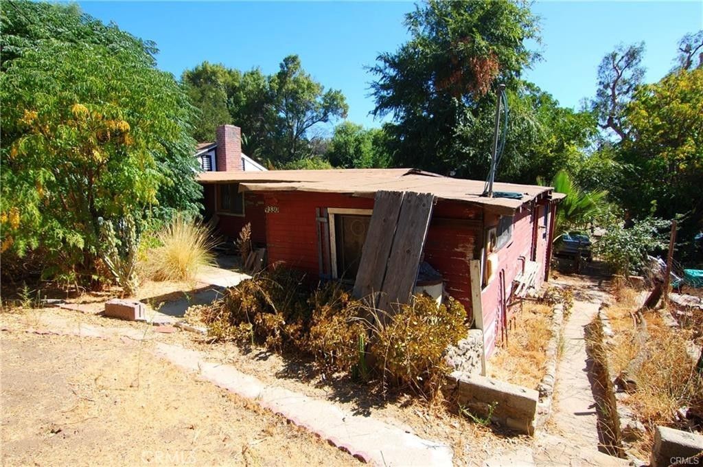 Photo of 9322 FRANKLIN Street, Chatsworth, CA 91311 (MLS # SR25218586)