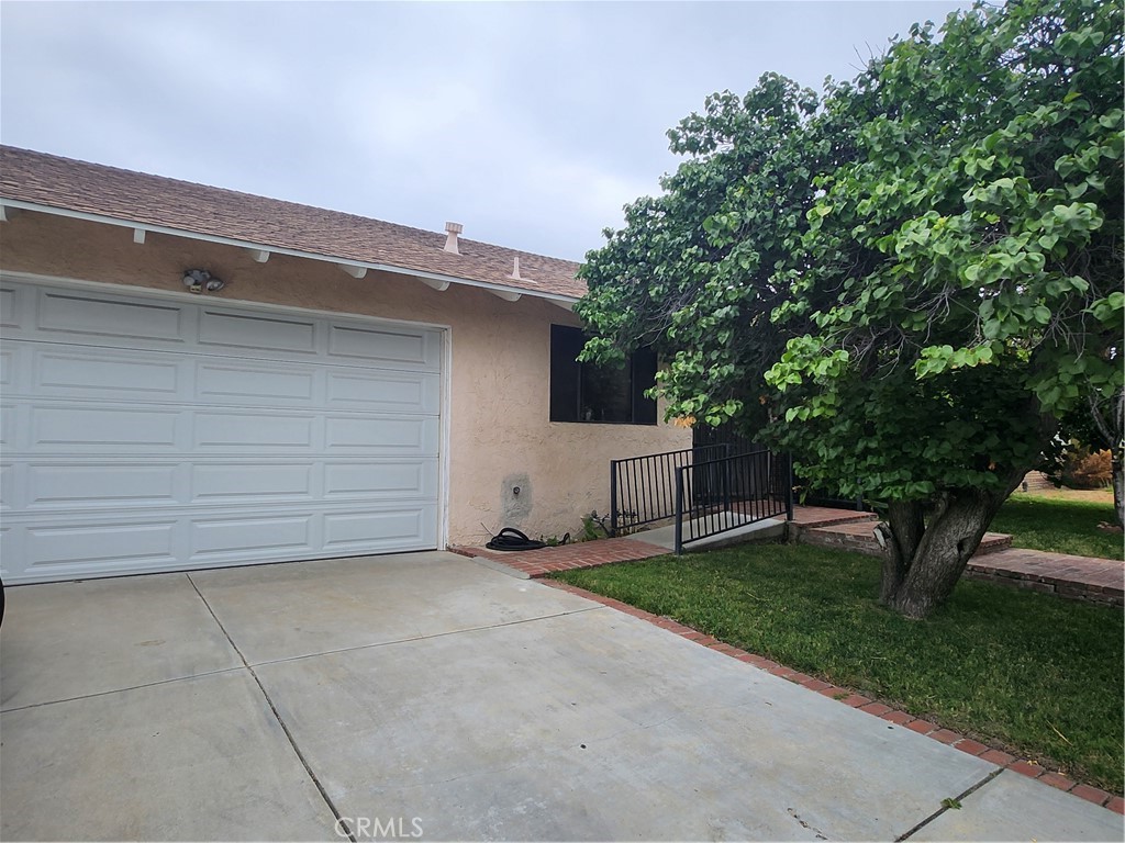 18725 Schoenborn Street