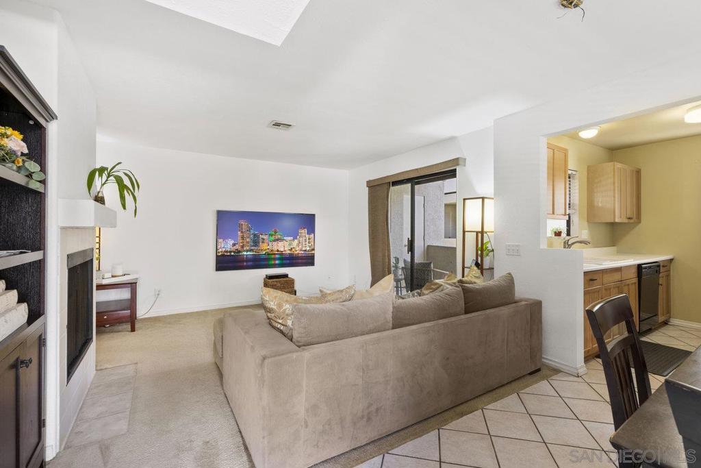 10379 Azuaga St 139