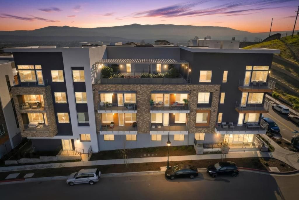 Photo of 382 Llano De Los Robles Avenue #3, San Jose, CA 95136 (MLS # ML82031346)