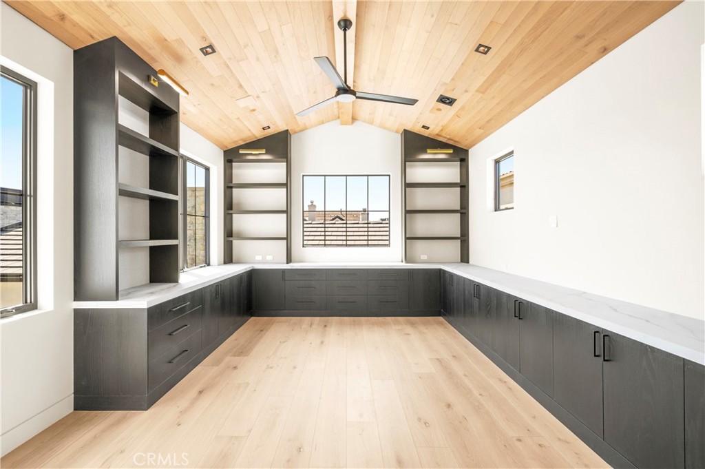 Lido Island (LIDO) - Residential