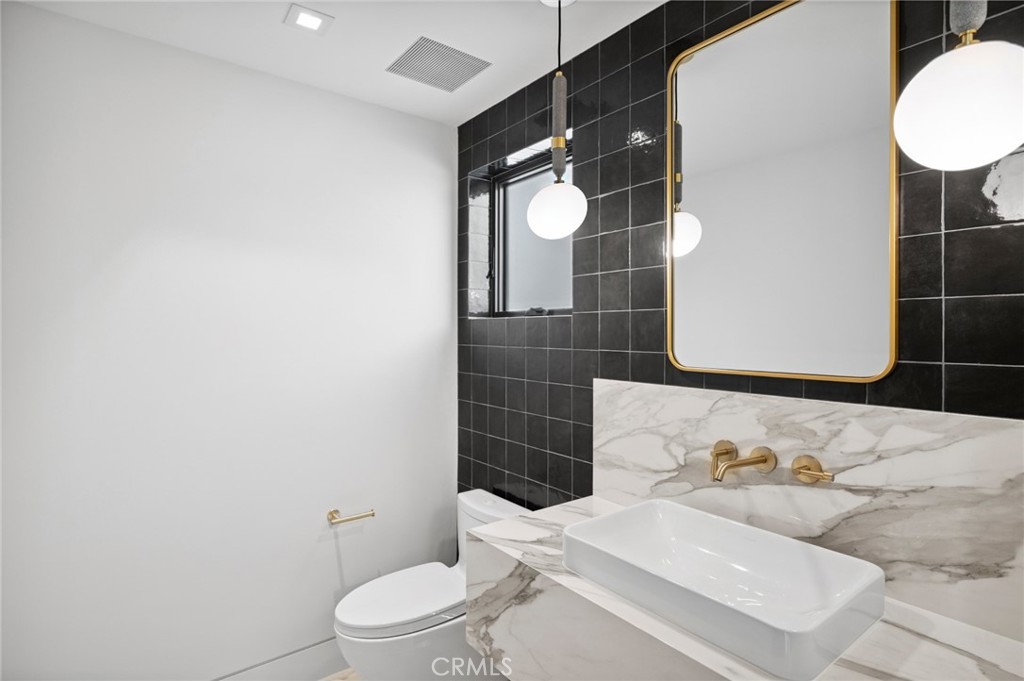 Lido Island (LIDO) - Residential