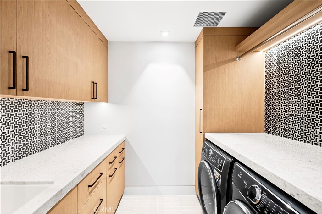 Lido Island (LIDO) - Residential