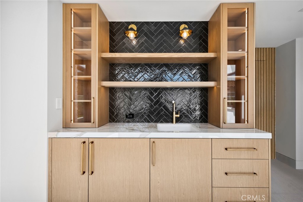 Lido Island (LIDO) - Residential