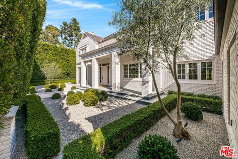 Photo of 9551 Lime Orchard Road, Beverly Hills, CA 90210 (MLS # 26660405)