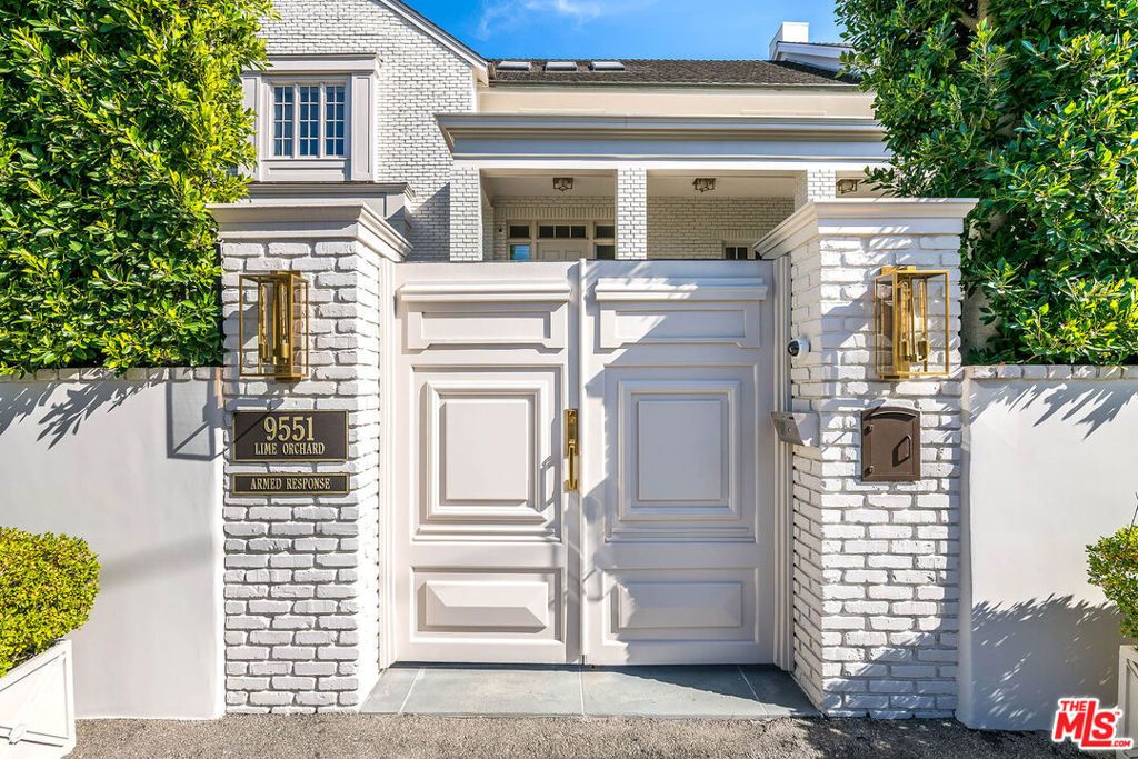 Photo of 9551 Lime Orchard Road, Beverly Hills, CA 90210 (MLS # 26660405)