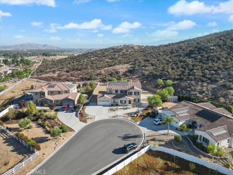 Tiny photo for 26164 Waldon RD, Menifee, CA 92584 (MLS # DW26225827)