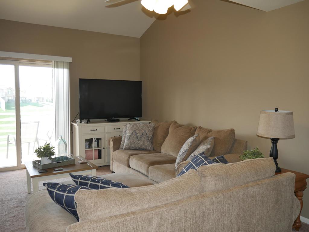 Palm Royale - Residential