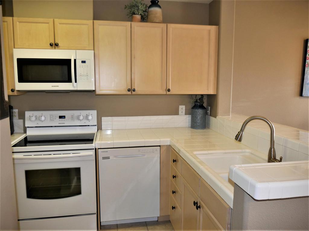 Palm Royale - Residential