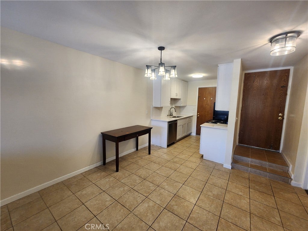 3565 Linden 115