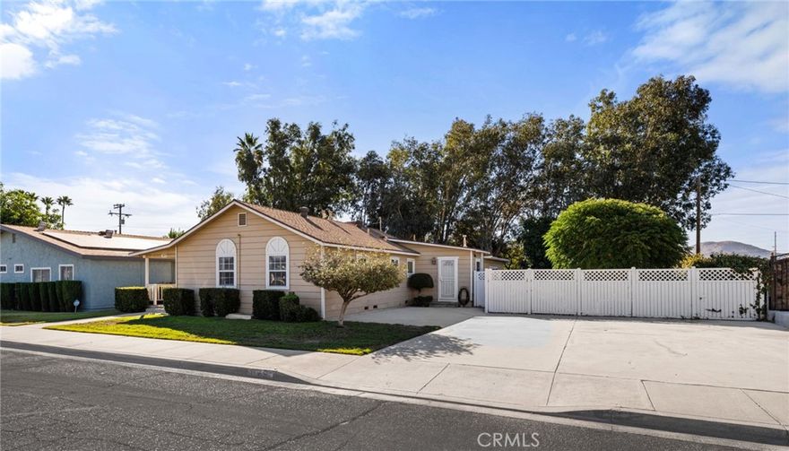 Welcome to 17075 Manzanita Drive, Fontana — a cozy and well-located 2 bedroom, 1 bathroom home perfect for first-time buyers, downsizers, or investors. This charming property offers a functional layout with comfortable living spaces, a bright kitchen, and plenty of natural light throughout.
Situated on a generous lot, the home features a spacious front and backyard with potential for expansion, and/or a beautiful garden retreat. The location is ideal — tucked into a quiet neighborhood while still being close to schools, parks, shopping centers, and major freeways for easy commuting.
With endless possibilities and great potential, this is an excellent opportunity to own a home in the growing city of Fontana. Don’t miss out — come see it today!