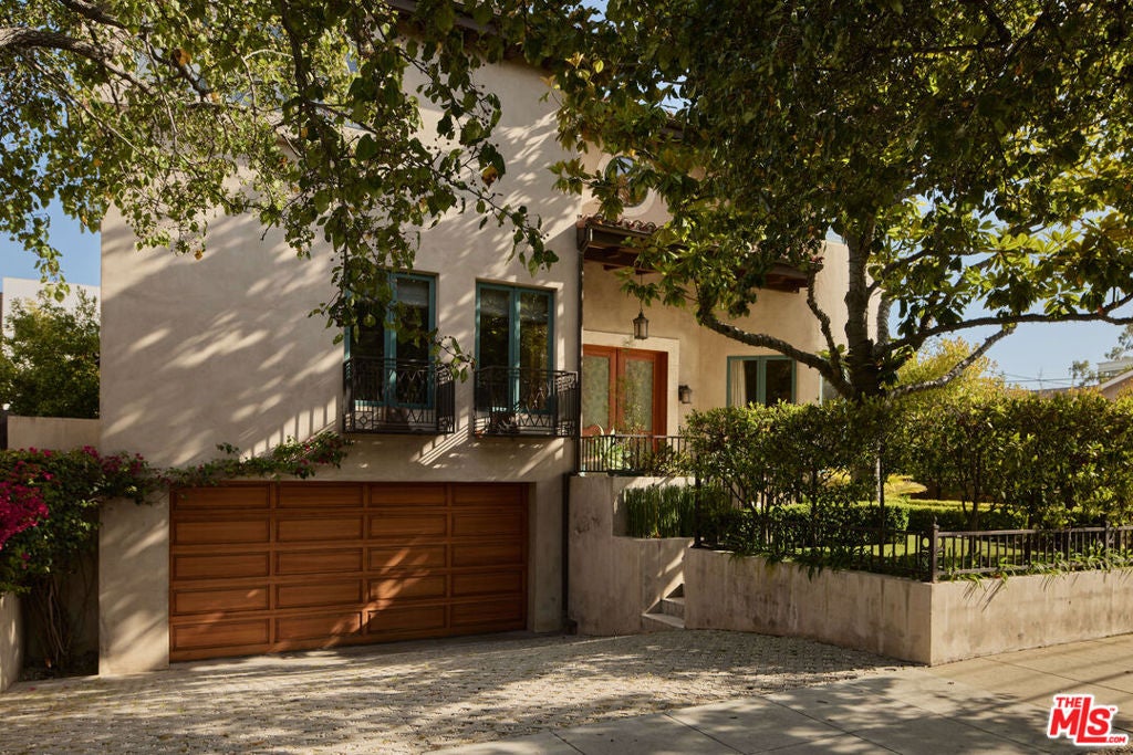 Photo of 12960 San Vicente Boulevard, Los Angeles, CA 90049 (MLS # 26876457)