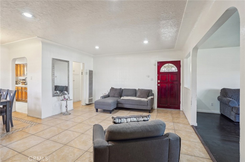 12916 Downey Avenue