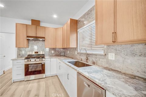 15889 King Westminster CA 92683