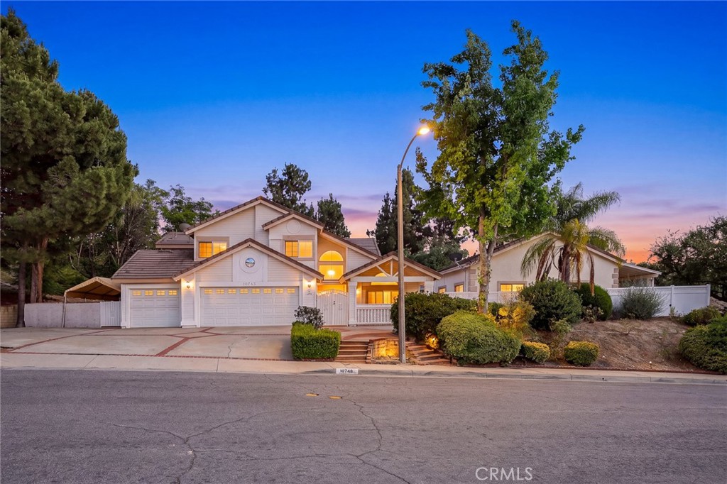 19742 19748 Castlebar Drive
