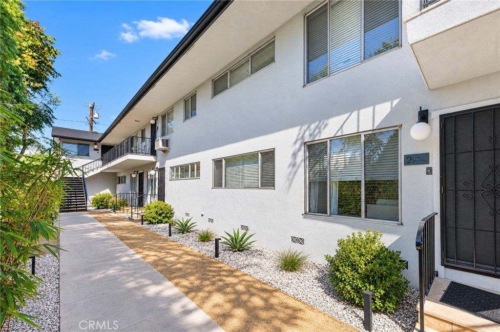 Properties 4 1809 E Appleton