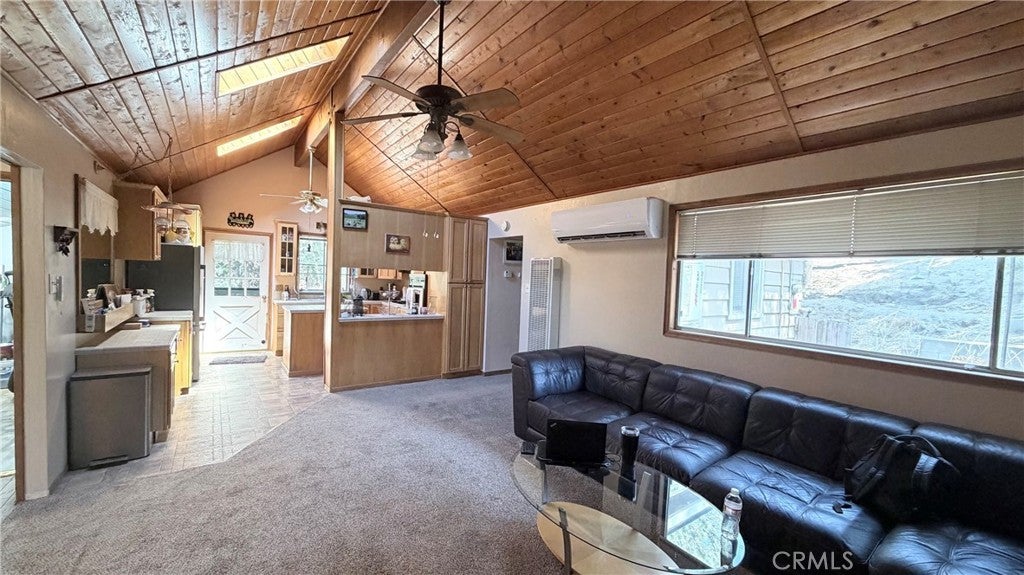 635 Acacia Dr