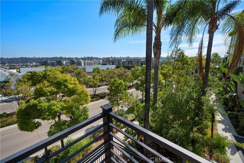 Photo of 2470 Via Alta, Mission Valley, CA 92108 (MLS # SW25250116) Photo of 2470 Via Alta, Mission Valley, CA 92108 (MLS # SW25250116)