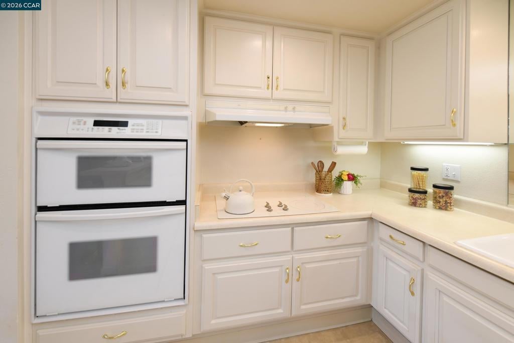 3349 Golden Rain Rd 15