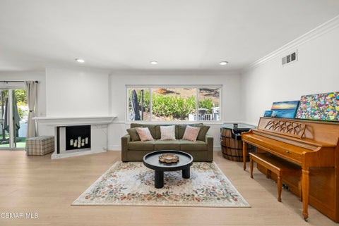 Tiny photo for 30611 Portside Place, Agoura Hills, CA 91301 (MLS # 226005032)