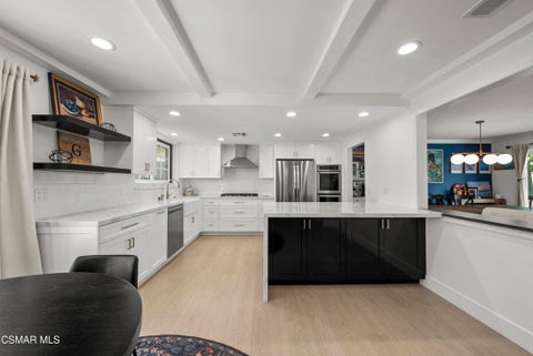 Tiny photo for 30611 Portside Place, Agoura Hills, CA 91301 (MLS # 226005032)