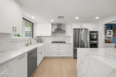 Tiny photo for 30611 Portside Place, Agoura Hills, CA 91301 (MLS # 226005032)