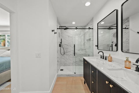 Tiny photo for 30611 Portside Place, Agoura Hills, CA 91301 (MLS # 226005032)