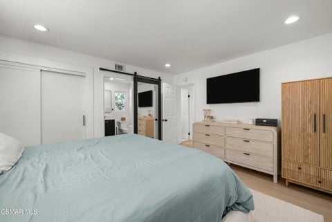 Tiny photo for 30611 Portside Place, Agoura Hills, CA 91301 (MLS # 226005032)