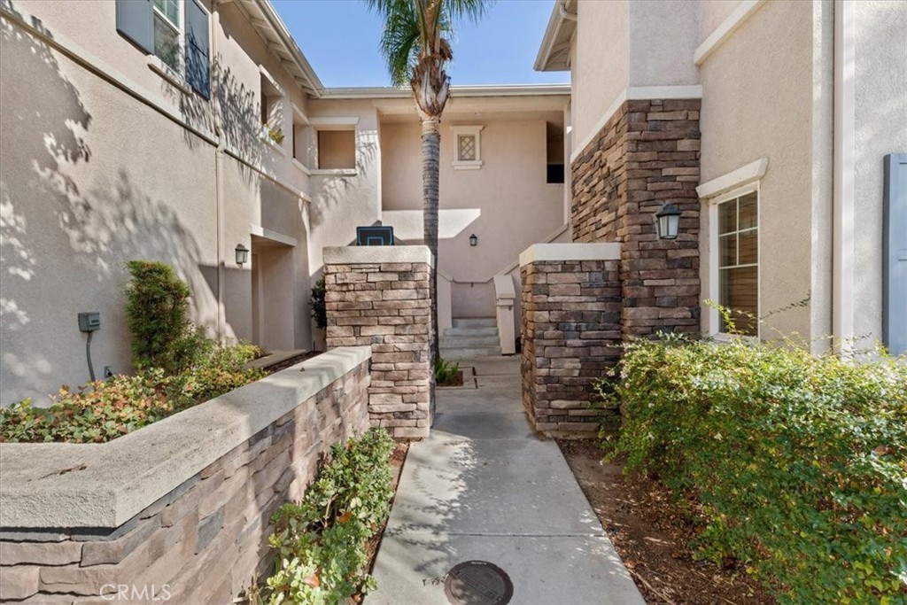 26426 Arboretum Way 806