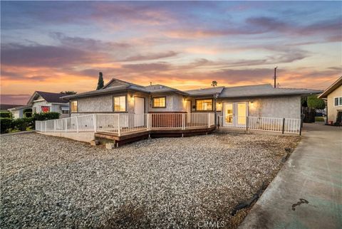 Photo of 549 E Ada Ave, Glendora, CA 91741 (MLS # CV26031053)