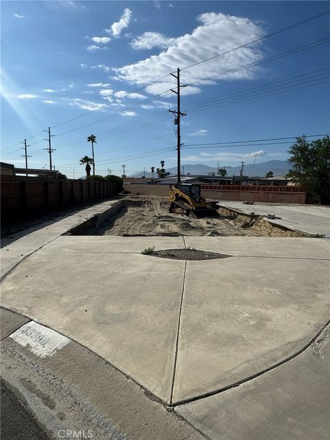 Photo of 33390 San Lucas Trail, Thousand Palms, CA 92276 (MLS # PW26029504)