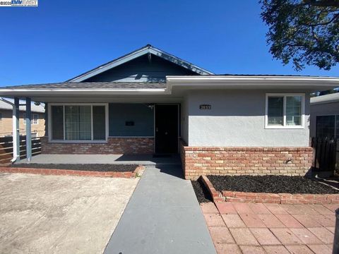 Photo of 3859 3859 High St St, Oakland, CA 94619 (MLS # 41122479)