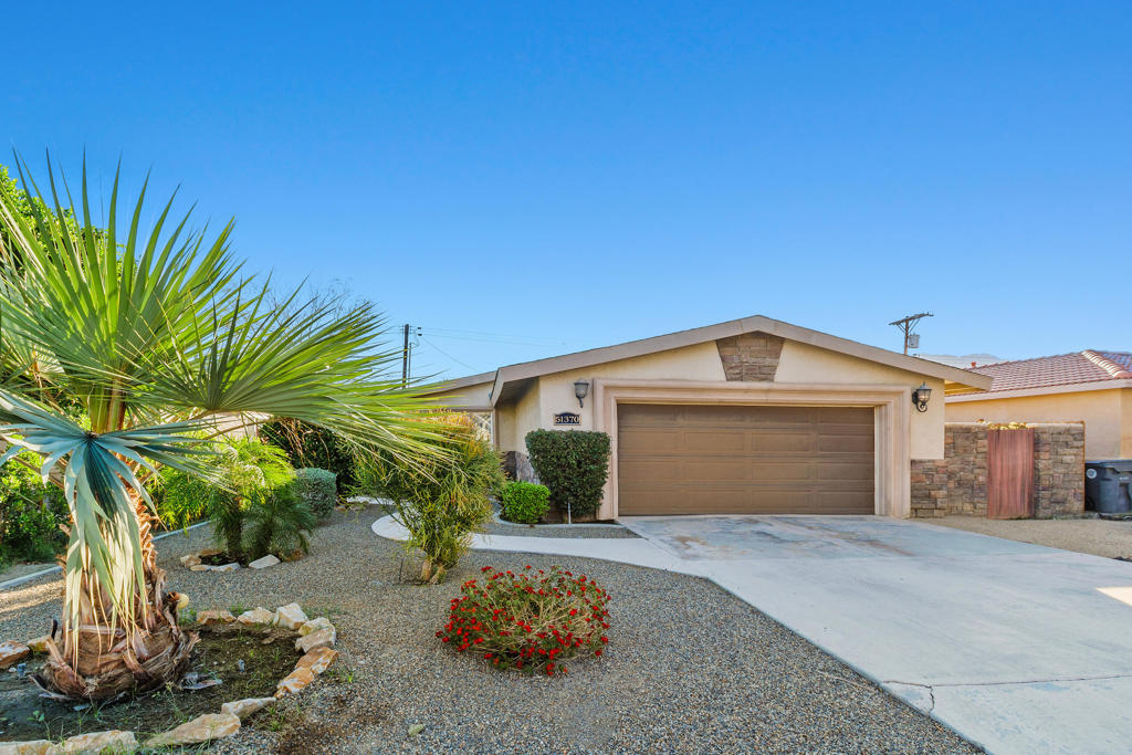 La Quinta Cove - Residential