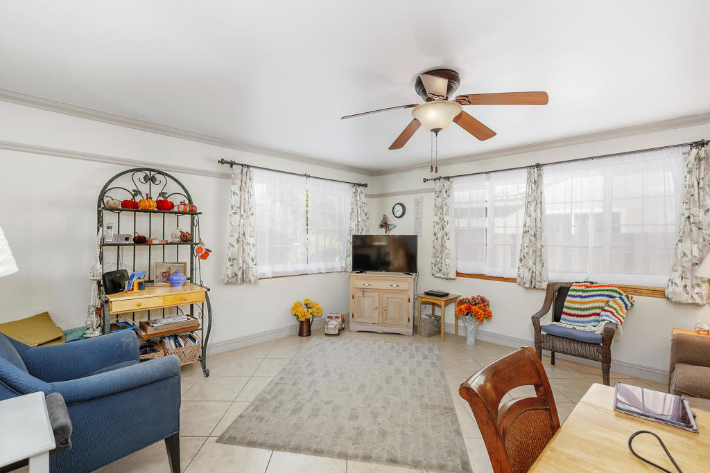 51370 Avenida Carranza