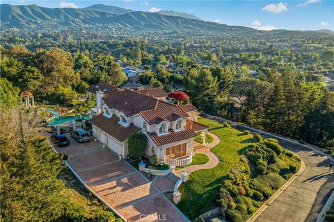 Photo of 1030 Calle Rey, Thousand Oaks, CA 91360 (MLS # IG26077928)