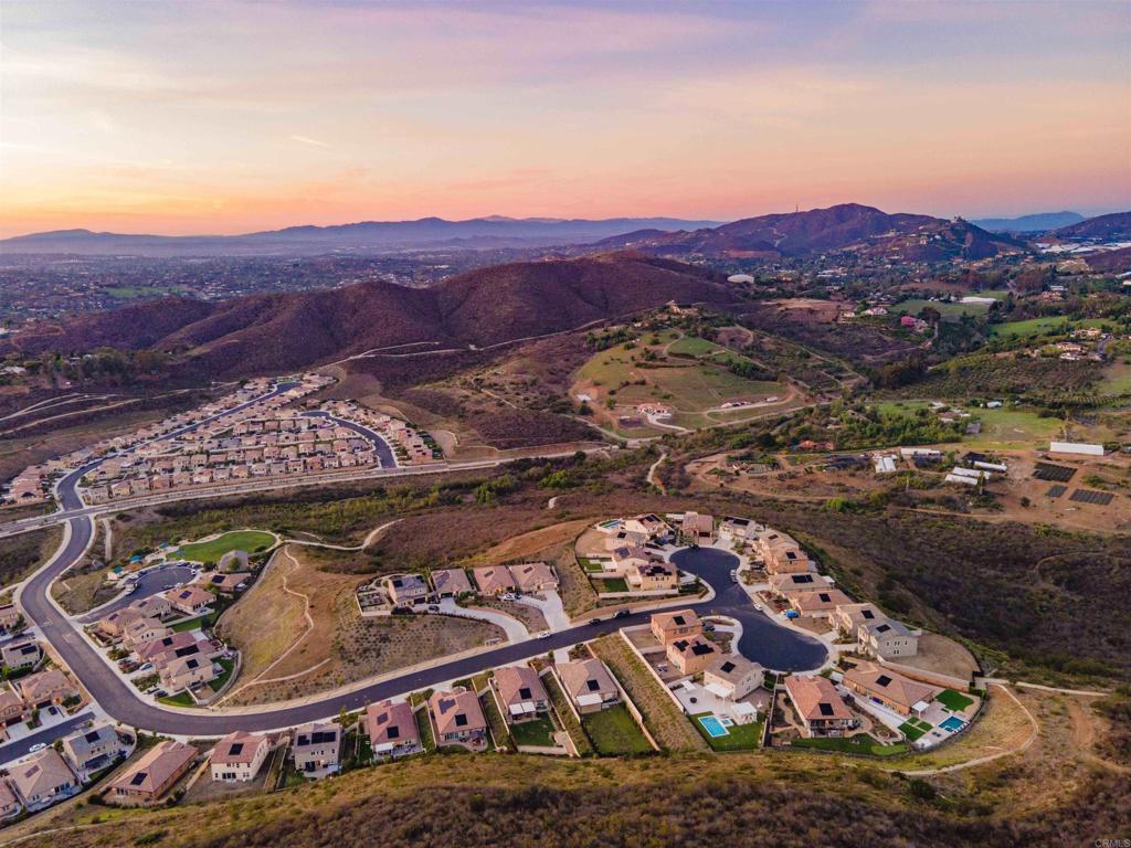 1235 Topanga Drive