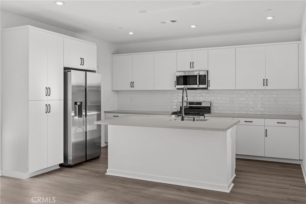 4806 Milkweed Court