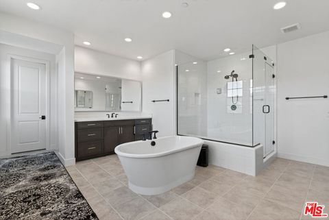 Tiny photo for 21166 Canyon View Place, Chatsworth, CA 91311 (MLS # 25585659)