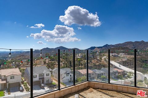 Tiny photo for 21166 Canyon View Place, Chatsworth, CA 91311 (MLS # 25585659)