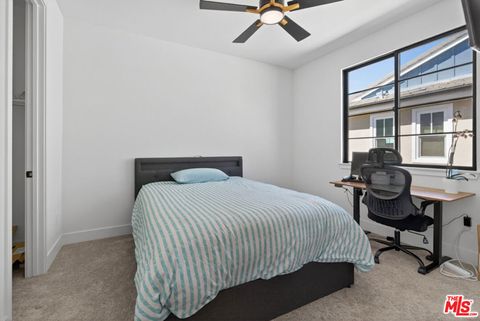 Tiny photo for 21166 Canyon View Place, Chatsworth, CA 91311 (MLS # 25585659)
