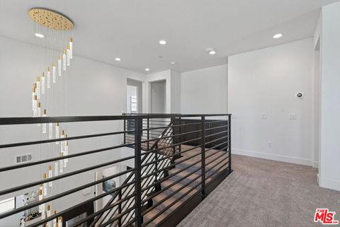 Tiny photo for 21166 Canyon View Place, Chatsworth, CA 91311 (MLS # 25585659)