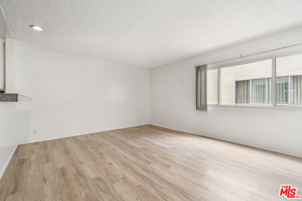 8148 Redlands Street 104