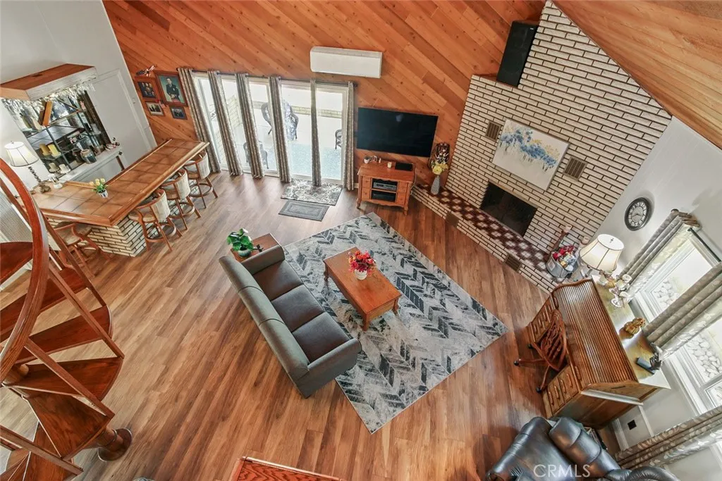 Long Beach, California 90808, United States, 3 Bedrooms Bedrooms, ,2 BathroomsBathrooms,Residential,Active,168925